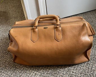 Bolso médico Gladstone vintage de cuero, tipo maletín médico, para fin de semana, color marrón claro, con escudo, NY n.° 20.