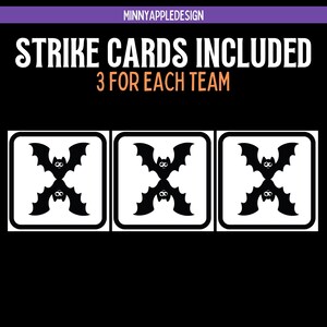 Peut inclure: Trois cartes de gr&egrave;ve noires et blanches avec un motif de chauve-souris. Le texte "Strike Cards Included 3 for Each Team" est en haut de l'image.