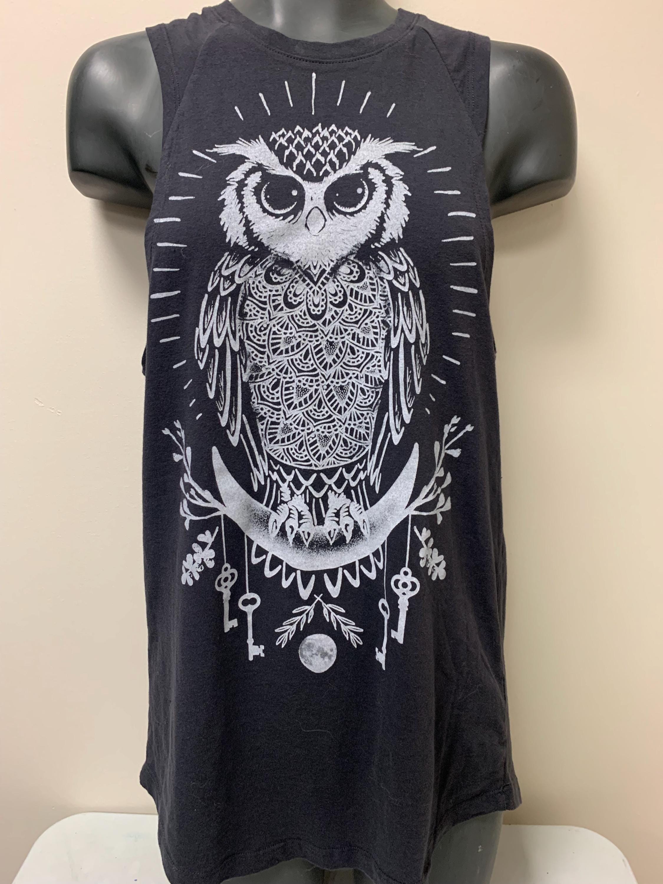 Gently Used Owl tank top Womens Large