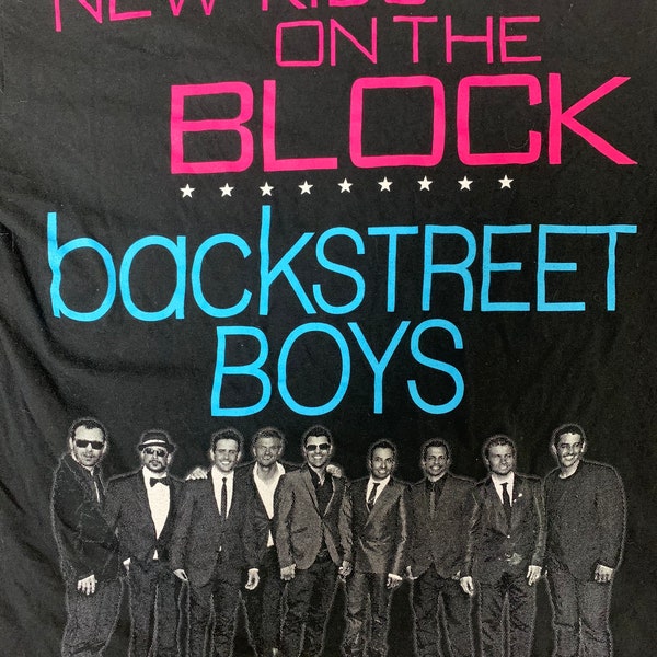 Gently Used New kids on the block Backstreet Boys 2011 Once in a lifetime tour t shirt S-M