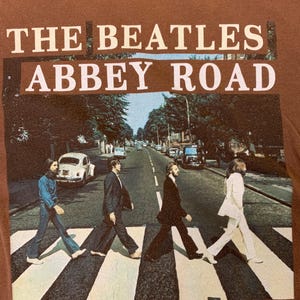 Gently Used The Beatles Abbey Road t shirt Medium