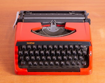 Typewriter Brother Deluxe 220 タイプライター SALE! - Brother DeLuxe 220, Vintage Typewriter, Perfectly