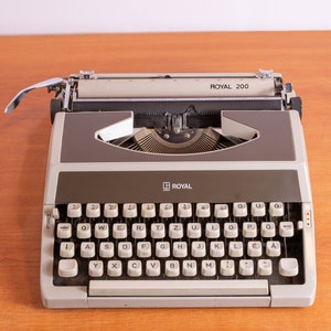 Royal 200 Typewriter - Etsy Hong Kong