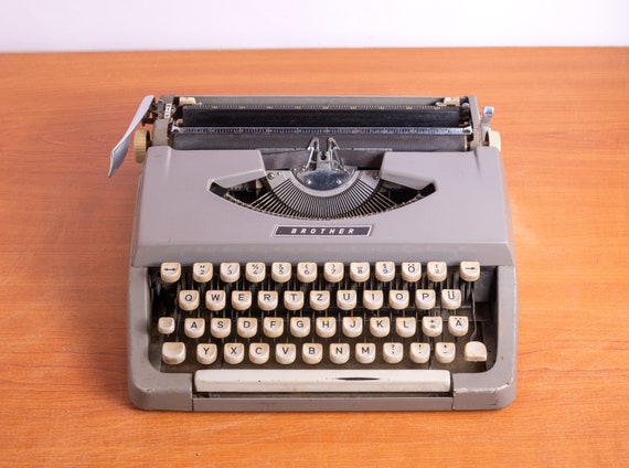 Brother Vintage Typewriter - Good Working Condition - Made in