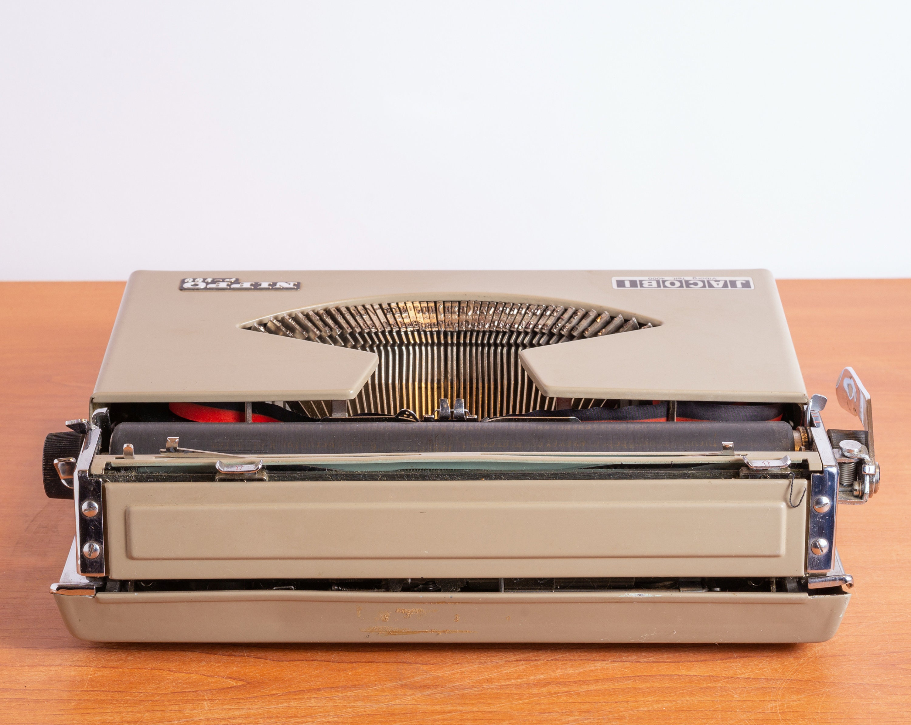 Jacobi Nippo P-200 Rare Great Working Condition Portable