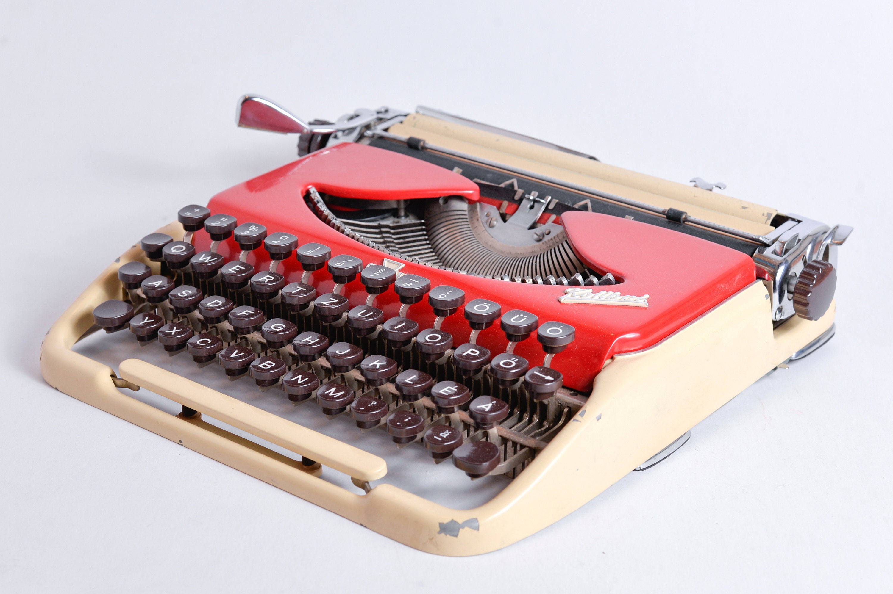 Vintage Groma Kolibri Typewriter Mid Century Space Age