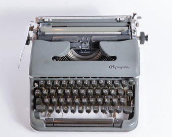 Olympia Sm3 Deluxe - Great Working & Cosmetic Condition - Made in Germany - 1958 - RARE - with original case