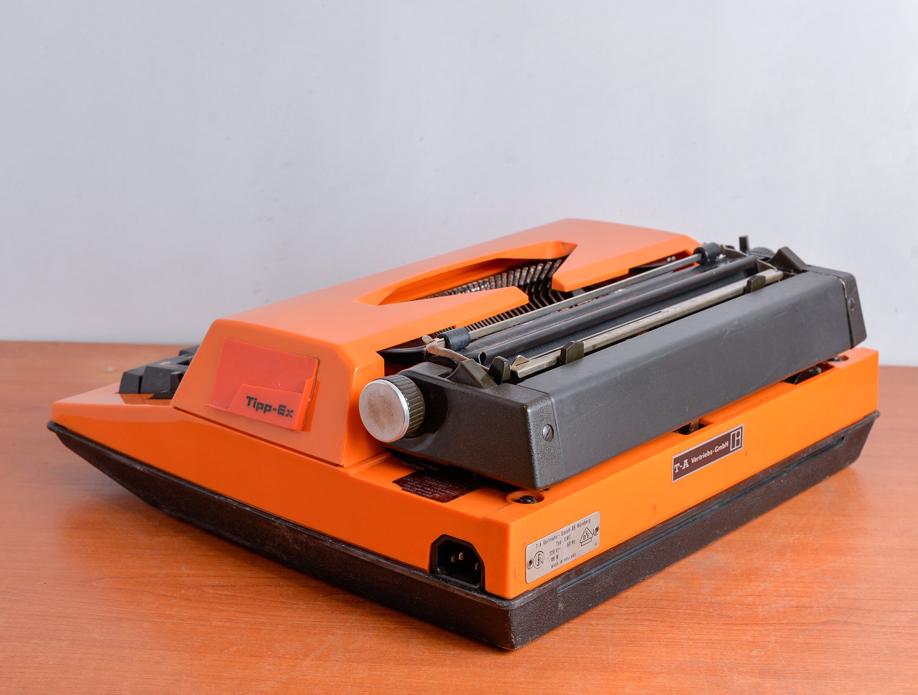 ビンテージ・極レア】電動タイプライター Adler Gabriele 2000 Adler