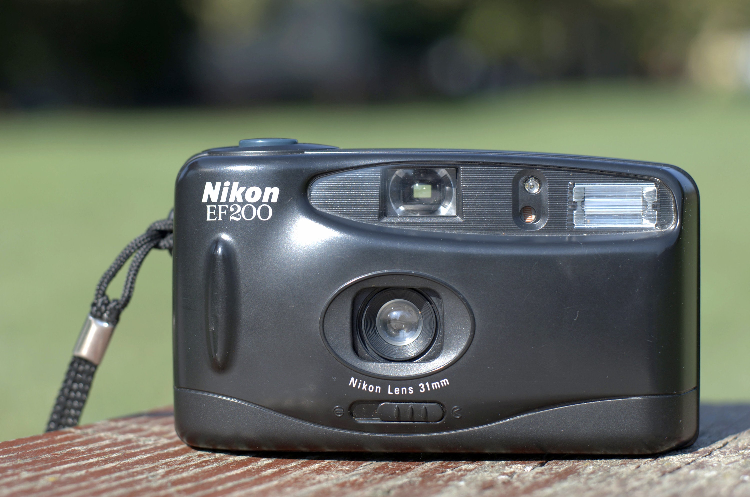 Nikon EF 200 - Point and Shoot Camera - Working - 1990's - Film