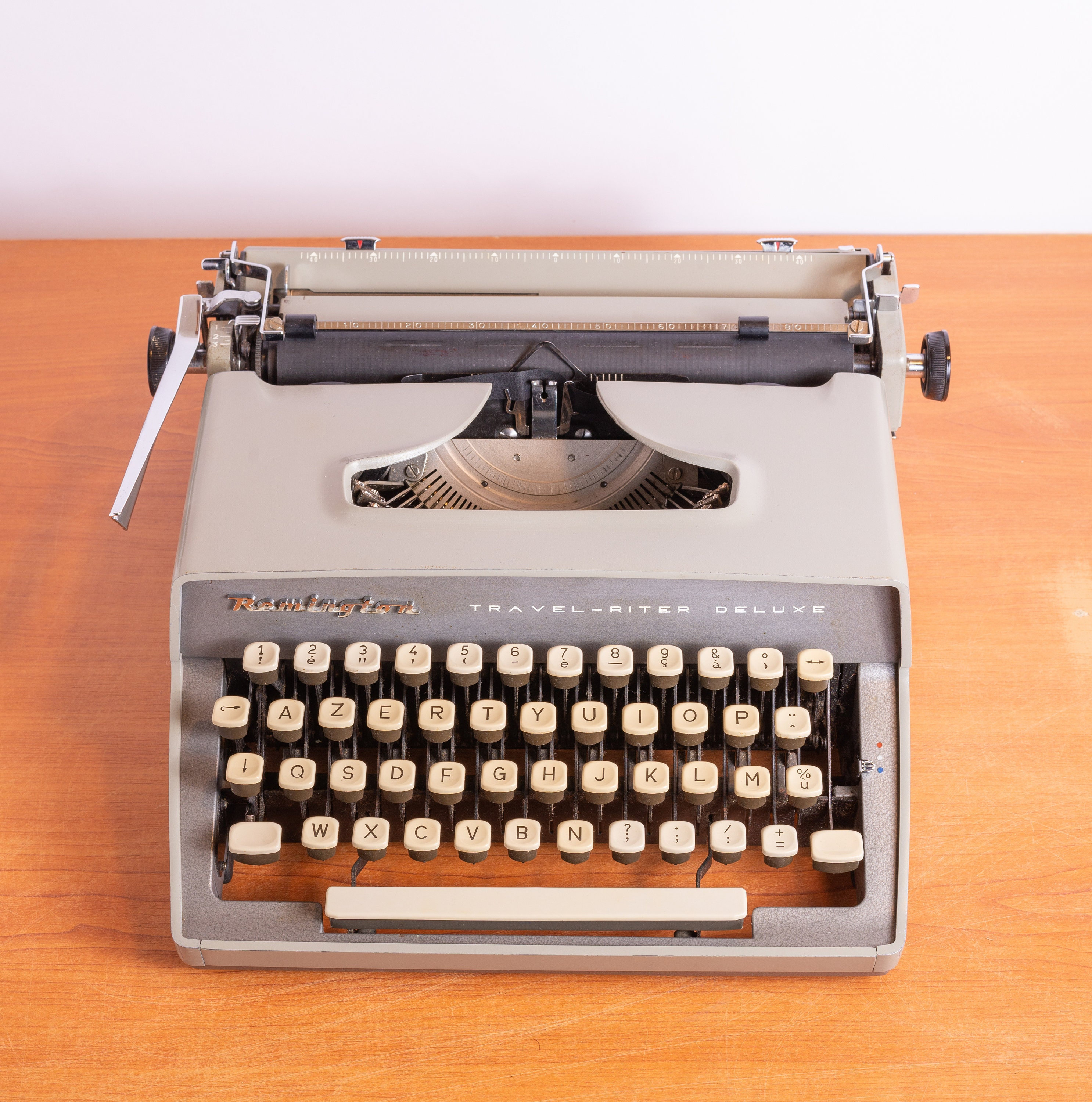 完動品 Remington TRAVEL-RITER DELUXEタイプライター 完動品 Remington TRAVEL-RITER DELUXEタイプライター