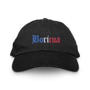 Boricua Old English Dad Hat - Unstrukturierte Baseball cap - Latina - Heritage - Proud Latina - Patriotisch - Latina AF - Old English - unisex
