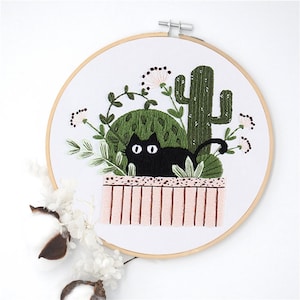 Cute Cat Embroidery Set, Modern Floral Design Kit, Hang Wall Art, Cat Lover Gift, Home Improvement