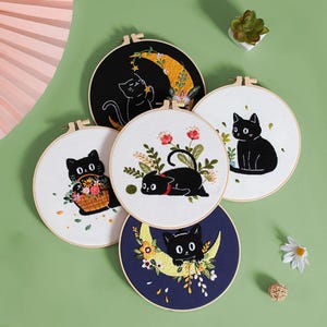 Black Cat Embroidery Kit for Beginners, Modern Hoop Art DIY, Floral & Moon Patterns, Starter Needlework Set