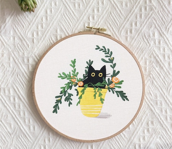 Black Cat Embroidery Kit / Embroidery Kit for Beginner / Embroidery Cat and plants Kit / Wall Art Kit / Mother's day gift