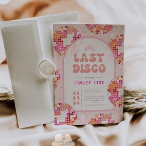 Letzte Disco Brautparty Einladung, Bachelorette Party Vorlage, Retro rosa Discokugel, bearbeitbarer Text, Groovy Disco Cowgirl Thema einladen