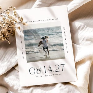 Moderne Save the Date-fotosjabloon, 100% bewerkbare tekst, plaats je eigen foto, afdrukbaar Save the Date, minimalistische verlovingsaankondiging