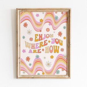Retro Flower Print: 70s Floral Wall Art, Hippie Decor