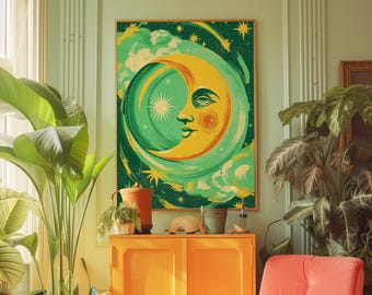 Könnte beinhalten: Eine Vintage-Illustration eines Halbmondes mit einem menschlichen Gesicht, umgeben von Sternen und Wolken. Der Mond ist gelb und der Hintergrund ist grün. Die Illustration ist gerahmt und hängt an einer Wand.