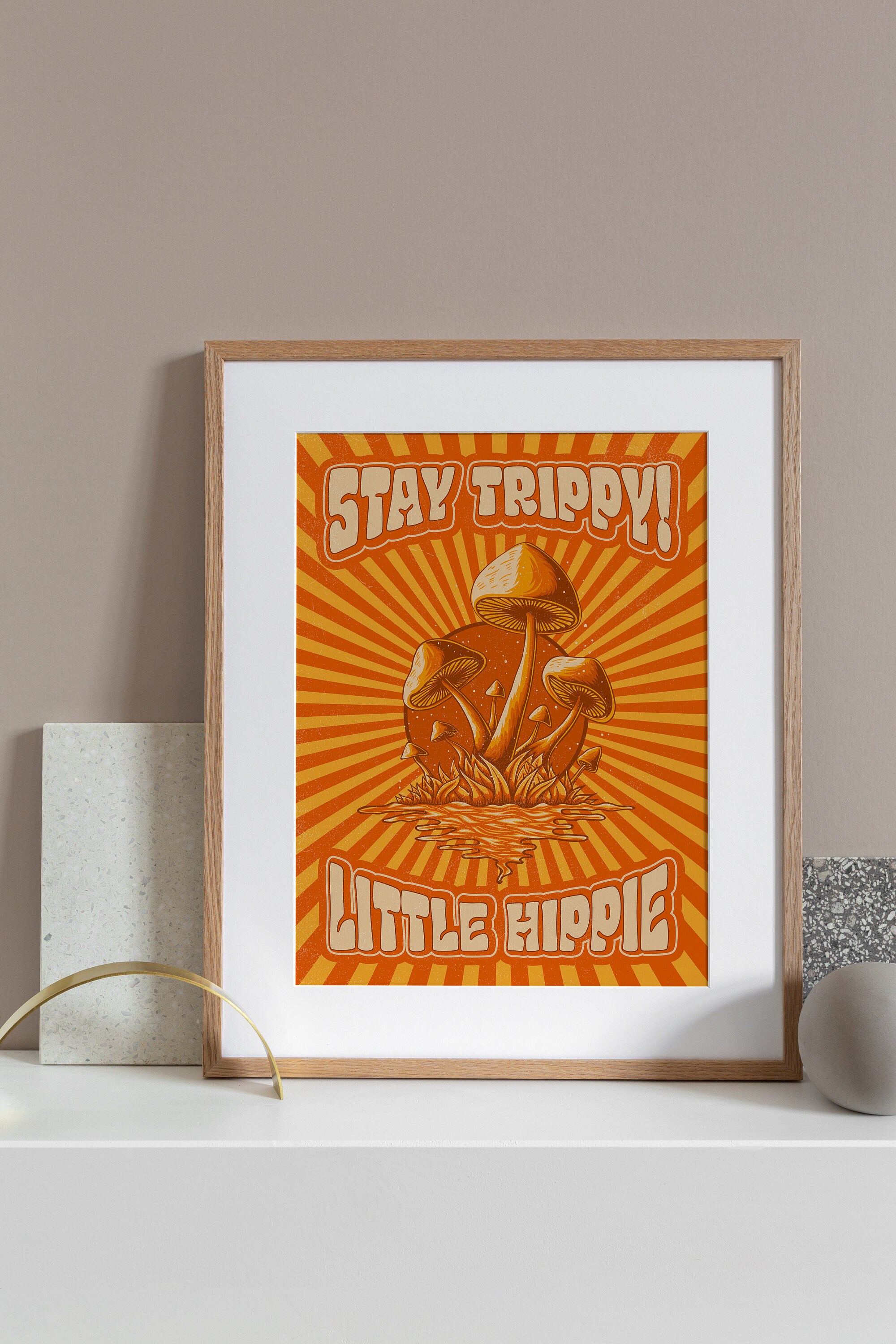 サイケデリックなキノコプリント：レトロな70年代ヒッピーアート
