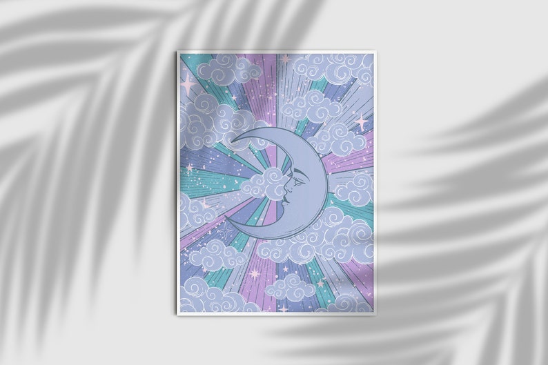Pu&ograve; includere: Una luna crescente con un viso, circondata da nuvole e stelle, in stile retr&ograve; con una tavolozza di colori pastello rosa, viola, blu e verde.