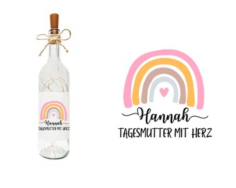 Flaschenlicht / Dekolicht als Geschenk für Tagesmutter - Glasflasche mit LED Beleuchtung - personalisierbar - HarzMade