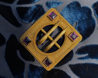 Art Nouveau Belt Buckle Gilded Brass With Amethyst Glass  display picture 2