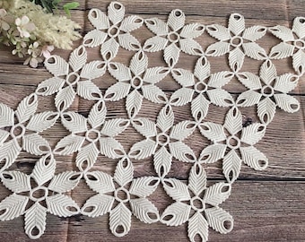 Vintage Hand gehäkelte Irish Leaf Floral Baumwolle Tischdecke Herzstück 77 x 46 cm
