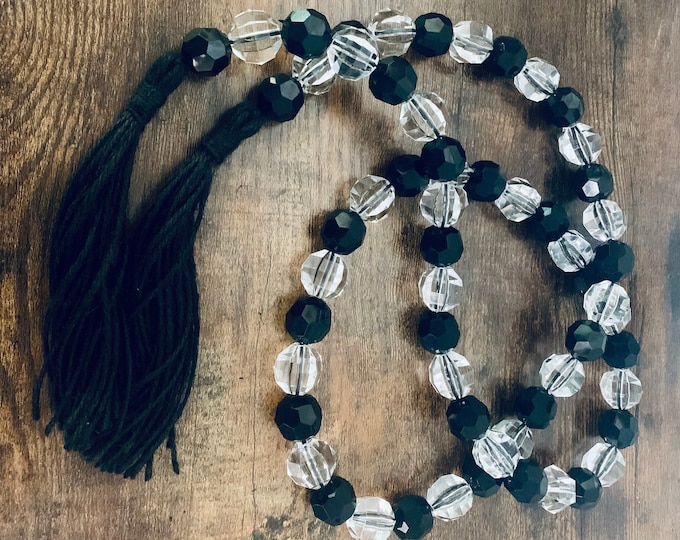 Sparkling Crystal & Black Beaded Garland with Chic Jute Tassels