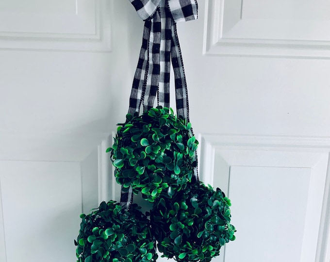 Charming Greenery Door Hanger - Boxwood Topiary with a Unique Twist! Buffalo Check Black & White Design