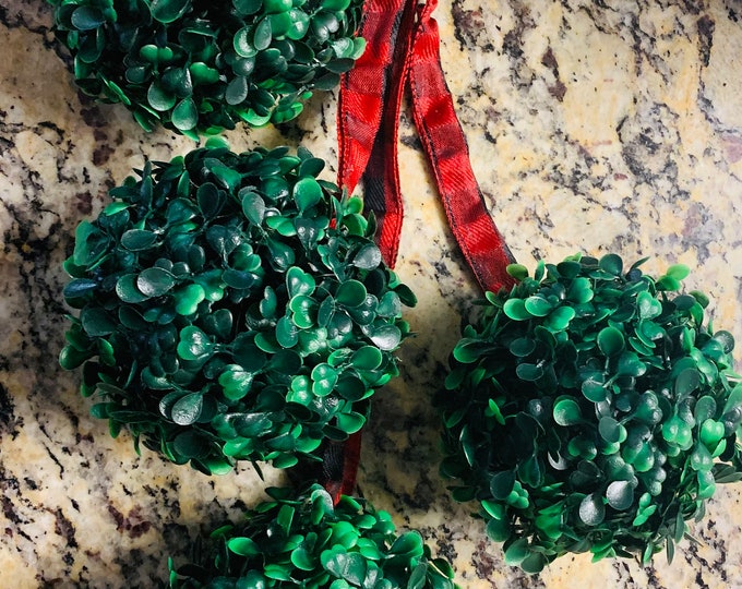 Stylish Greenery Balls: Door Swag with Boxwood Topiary, Buffalo Check Pattern in Red and Black - Perfect for Your Front Door