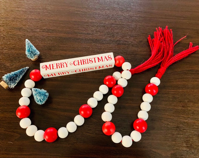 Merry Christmas Garland| Holiday Garland| Red and White| Wood Garland| Christmas Decor| Holiday Decor| Christmas Decorations