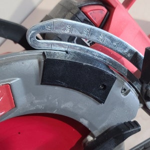 Milwaukee Circular Saw Dust Port Cover