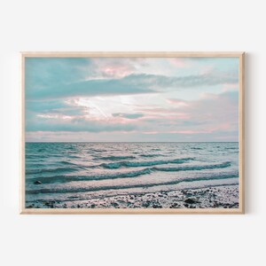 Pastel zonsondergang landschap kunst aan de muur, digitale download, oceaanprint, oceaanzonsondergang, strandprint, kustprints, oceaangolven, strandlandschap