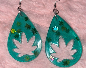 Pot Leaf Dangle Earring