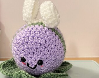 Custom crochet bee