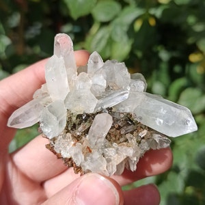 Quartz with Green Epidote Crystal Specimen, Turkish Mineral, Clear Shiny Quartz Cluster, 5x4x3 cm. - 100 gr.