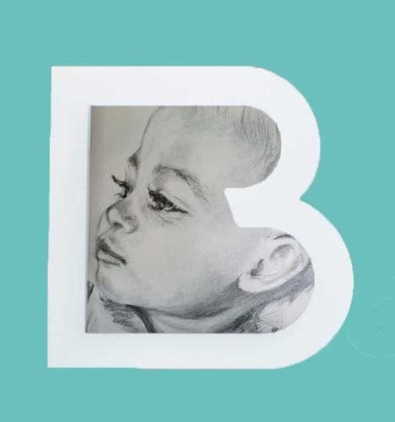 Cadre Portrait de Votre Enfant à L'initiale Son Prénom.