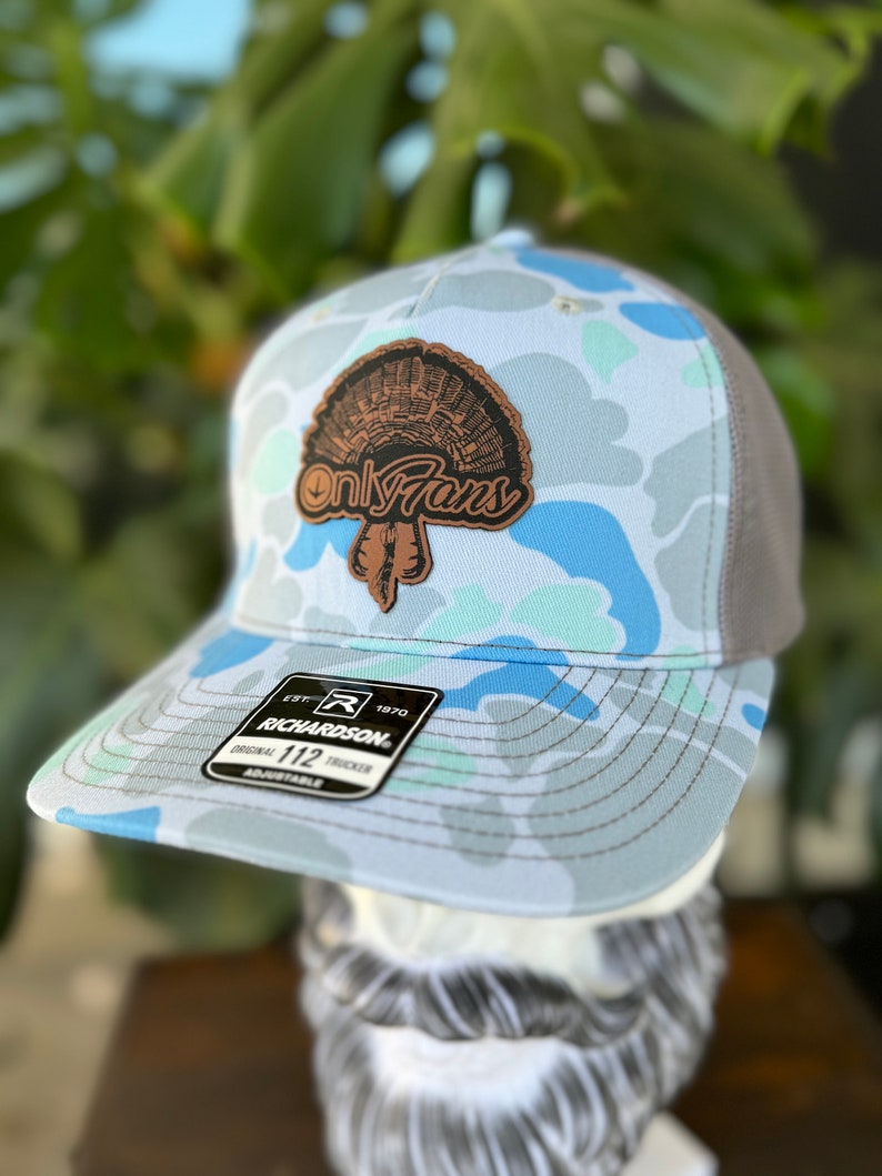 Diseño de pavo de Only Fans: Sombrero con parche de cuero SVG, PDF (archivo digital) imagen 1
