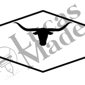 以下が含まれることがあります： 黒い六角形の中に、大きな角を持つロンghorn種の雄牛の頭部の黒いシルエット