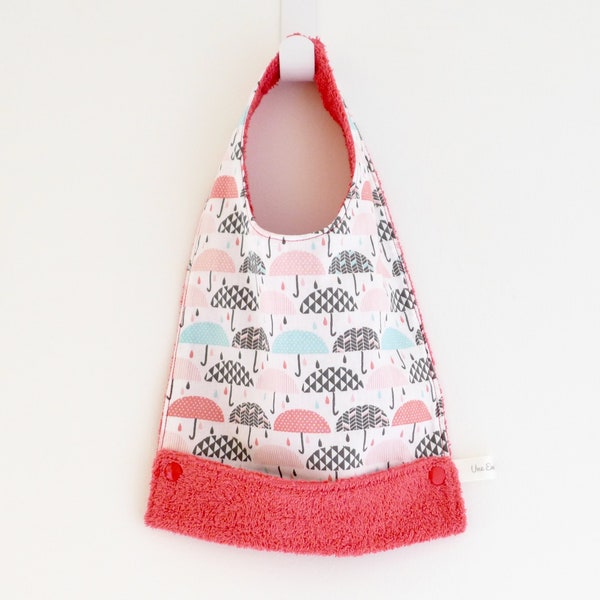 Bavoir rouge et blanc à motifs parapluies mignons, bavoir pratique avec récupérateur, accessoire repas très doux cadeau naissance bébé