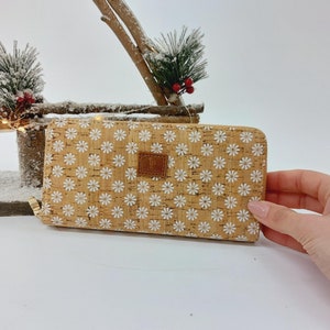 Monedero de corcho con flores / Monedero de corcho / Monedero vegano / Monedero y tarjetero de corcho / Monedero ecológico / Regalo para ella / Regalo de cumpleaños