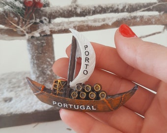 Porto Portugal Magnet / Ceramic Magnet / Souvenir From Portugal / Portugal Save The Date / Portugal Gifts / Travel Gift / Funny Gift
