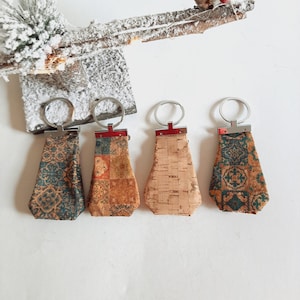 Llavero de corcho con soporte de moneda de corcho / Accesorios de corcho / Llavero de corcho / Monedero de moneda de corcho / Llavero vegano / Regalo ecológico / Regalo de cumpleaños