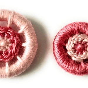 Dorset Buttons, 2-Pack, 1.5” and 1.125” Acrylic Yarn Buttons for Sewing, Knitting, Crochet, Crafts (Pretty in Pink)