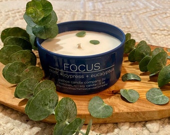 Bougie de soja FOCUS | Aromathérapie | Menthe Cyprès Eucalyptus | Fait main | Parfumé | Compagnie de bougies Pathos