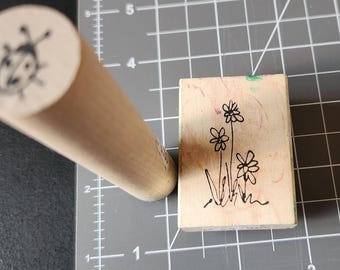 Sellos vintage de Judith con flores y mariquitas: materiales para hacer tarjetas con base de madera
