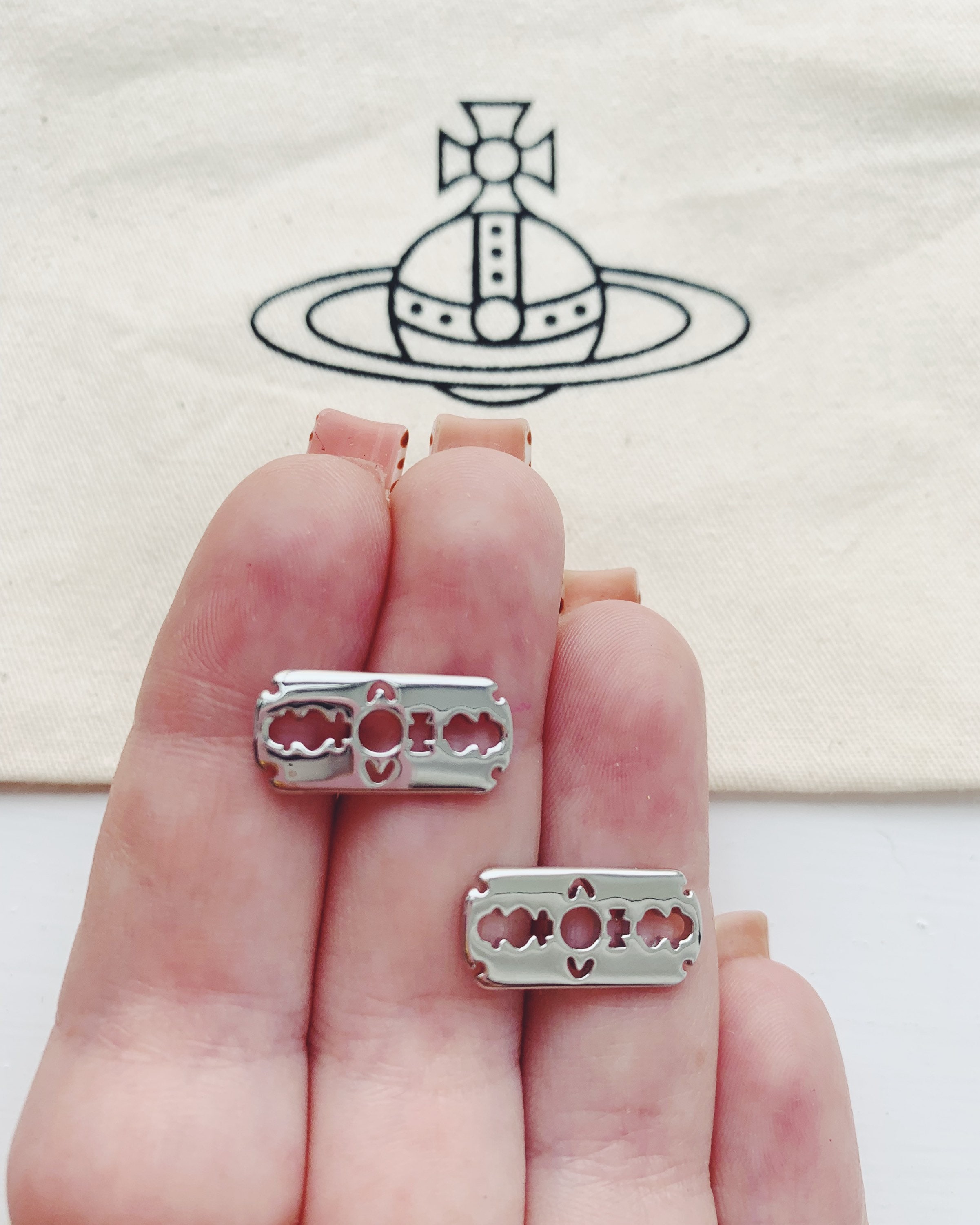 Vivienne westwood razor earrings deals