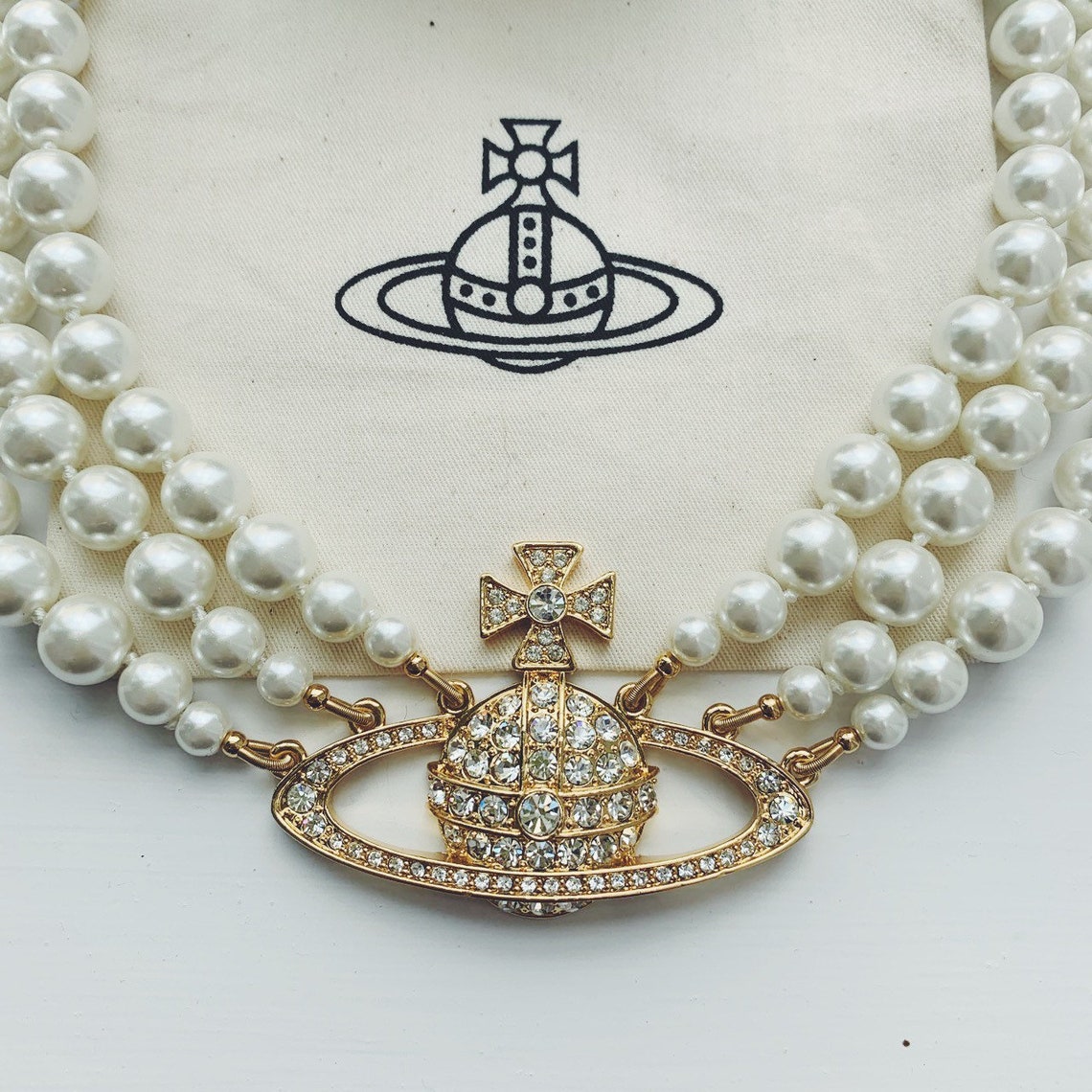 Vivienne Westwood gold dreireihige Perlenkette mit großem Etsy