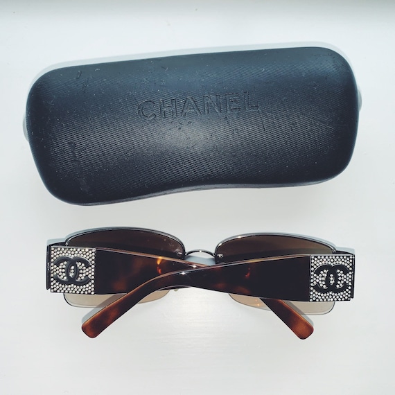 1990s Chanel Black Vintage Sunglasses w Monogram Interlocking Mother Of  Pearl CC's