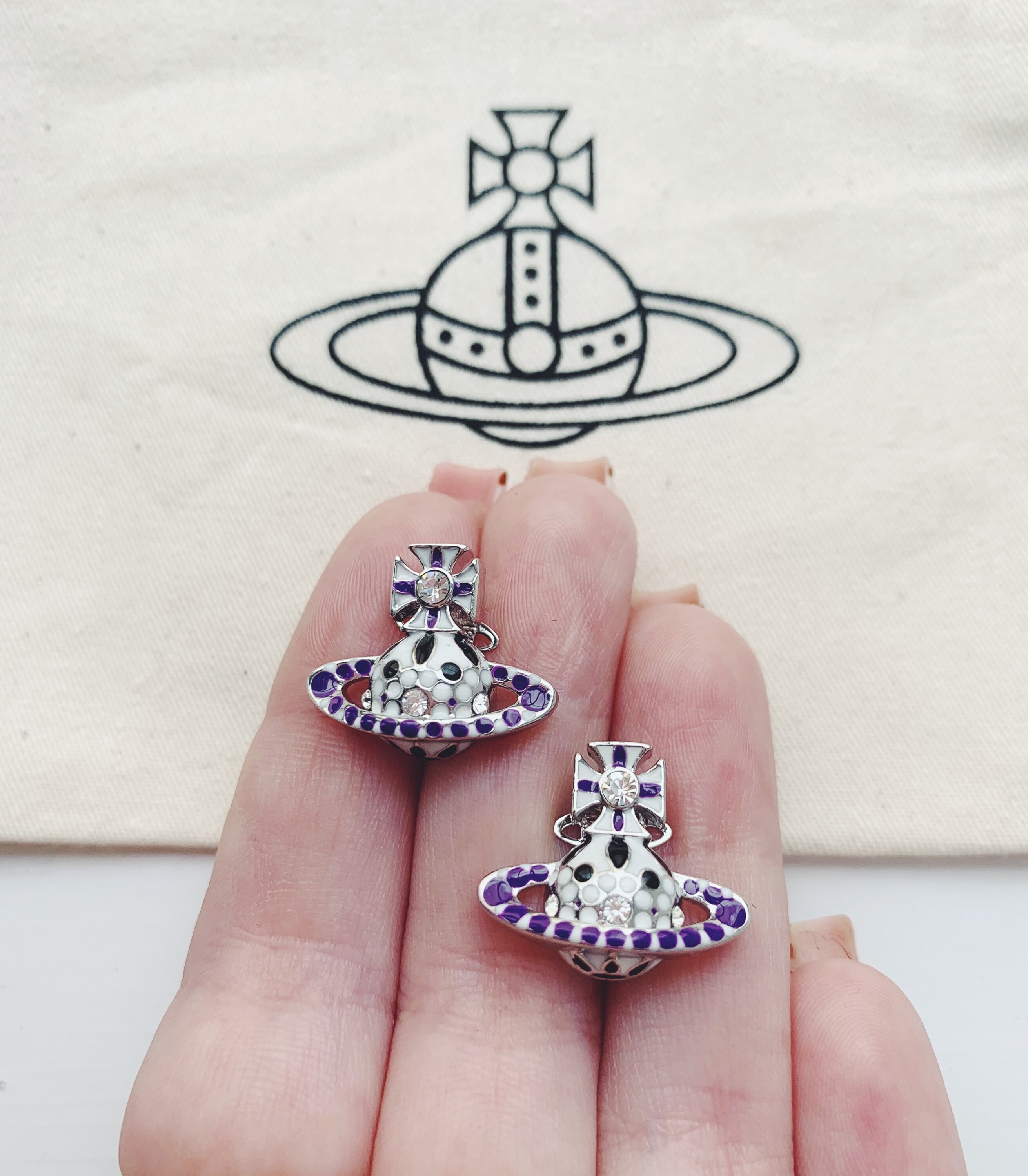 Vivienne westwood orb earrings silver shop